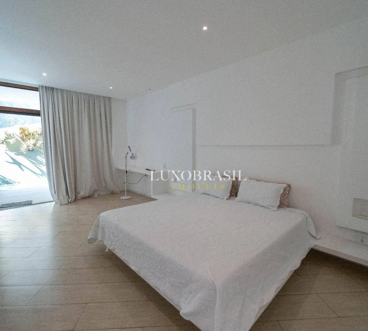 Будинок із 6 люксами та 9 ванними 750 м² — photo 26