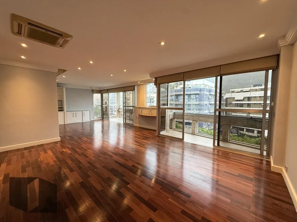 4-bedroom apartment 164 m² with 2 parking spaces