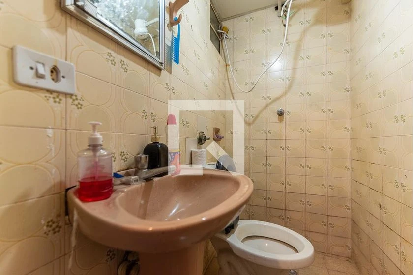 Unfurnished studio with 1 bedroom and 1 bathroom — photo 8
