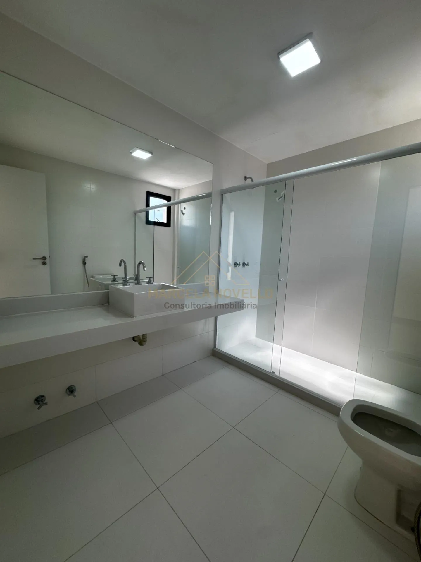 Casa de 5 quartos com cozinha americana e 3 banheiros — photo 21