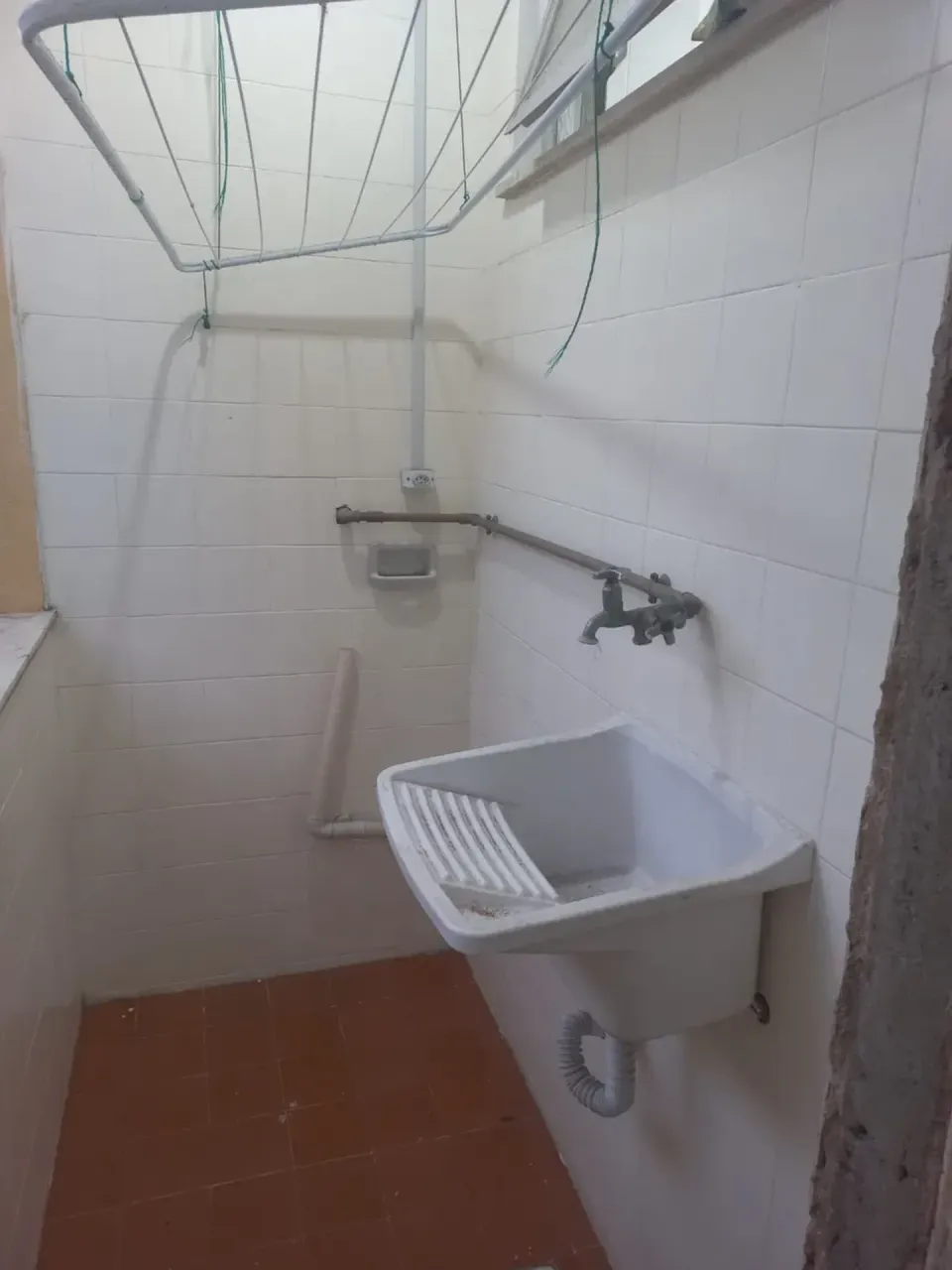 2-bedroom unfurnished apartment with 55 m² and laundry area — photo 4