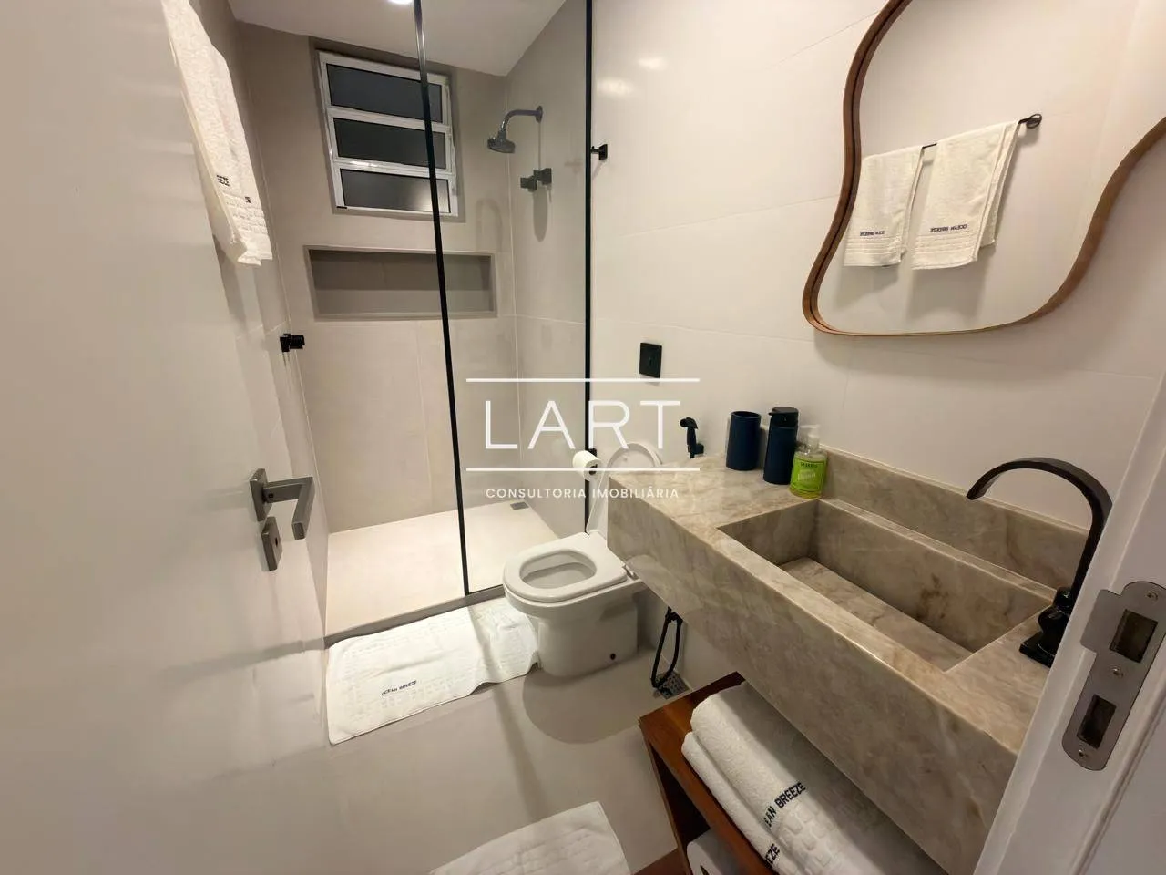80 m² apartment with a washing machine and a home office — photo 14