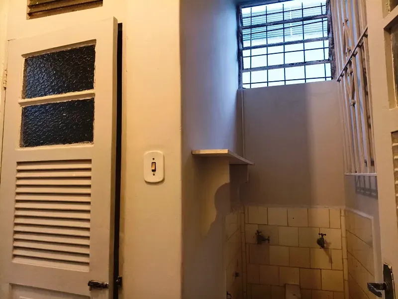 72 m² rental apartment with 2 bedrooms and glass balcony — photo 28