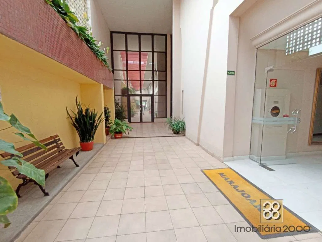 Wood or laminate floors in a 2-bedroom apartment, 67 m² — photo 19