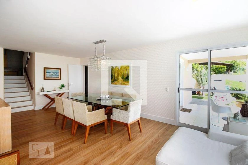 House for rent with 4 en-suite bedrooms and 450 m² — photo 29