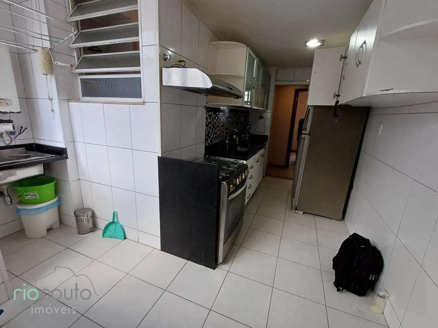 Apartment with 3 bedrooms and 2 bathrooms with a balcony — photo 39