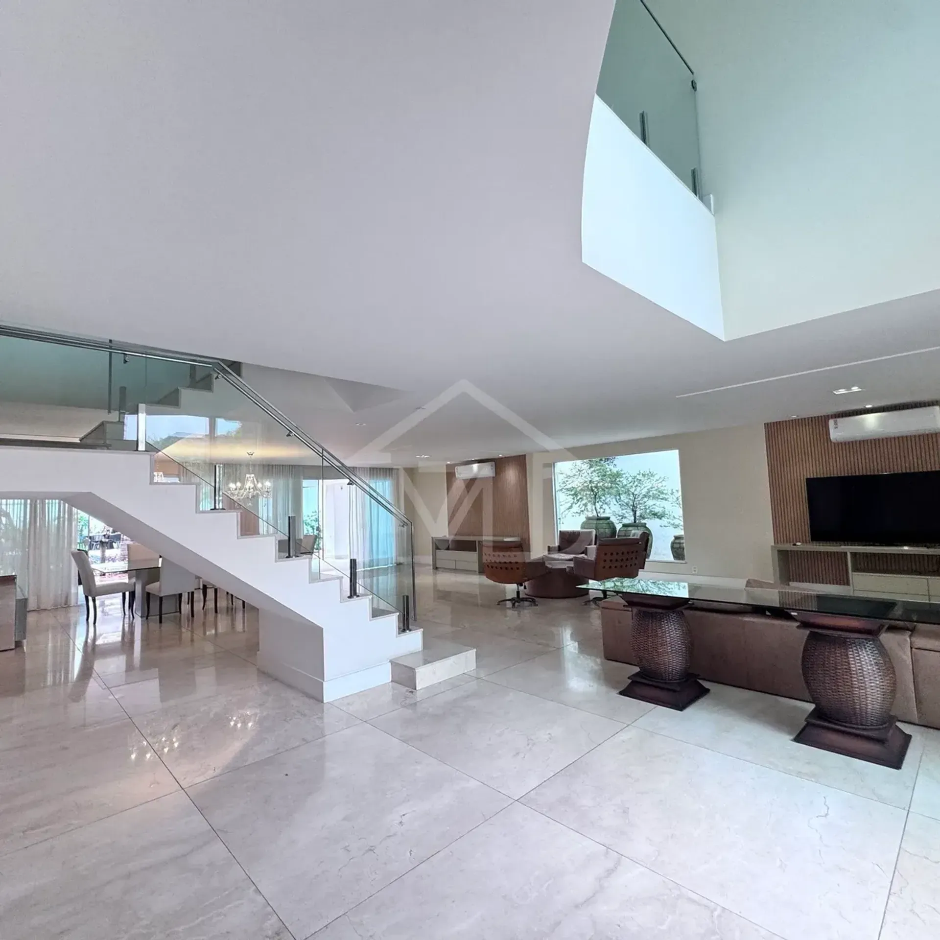 Casa amueblada con 5 dormitorios y 5 baños, balcón acristalado — photo 31
