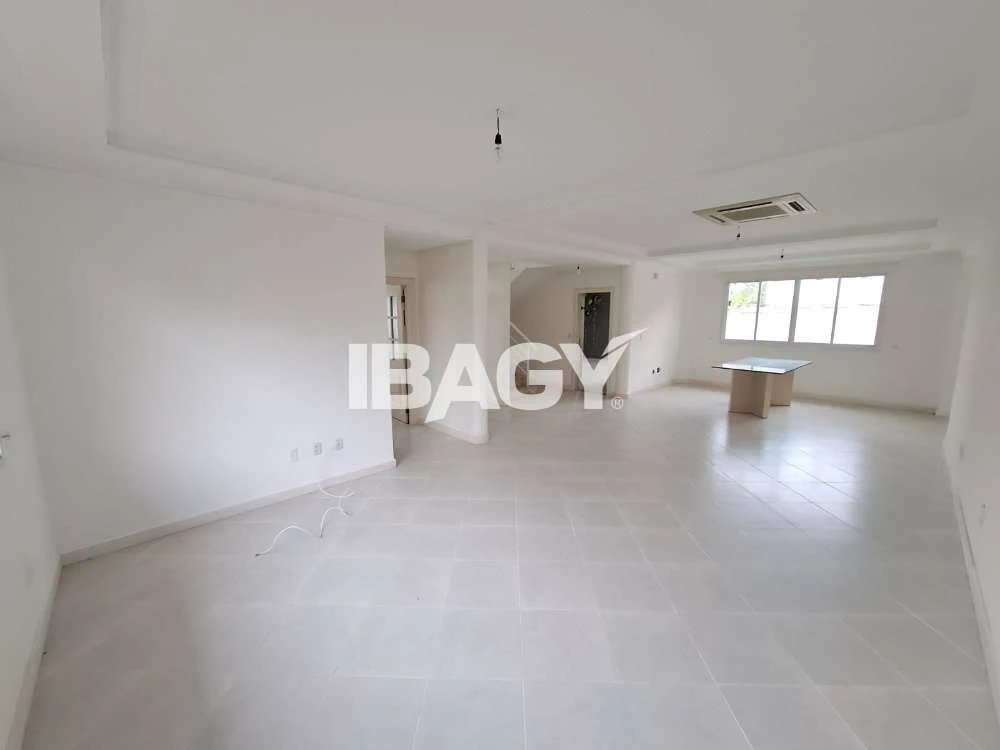Casa para locação com 4 quartos e 3 suítes — photo 4