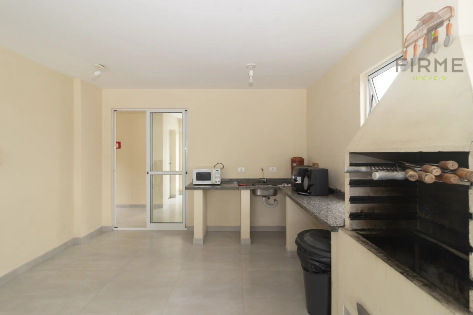 One-bedroom, 32 m² apartment in Curitiba — photo 18