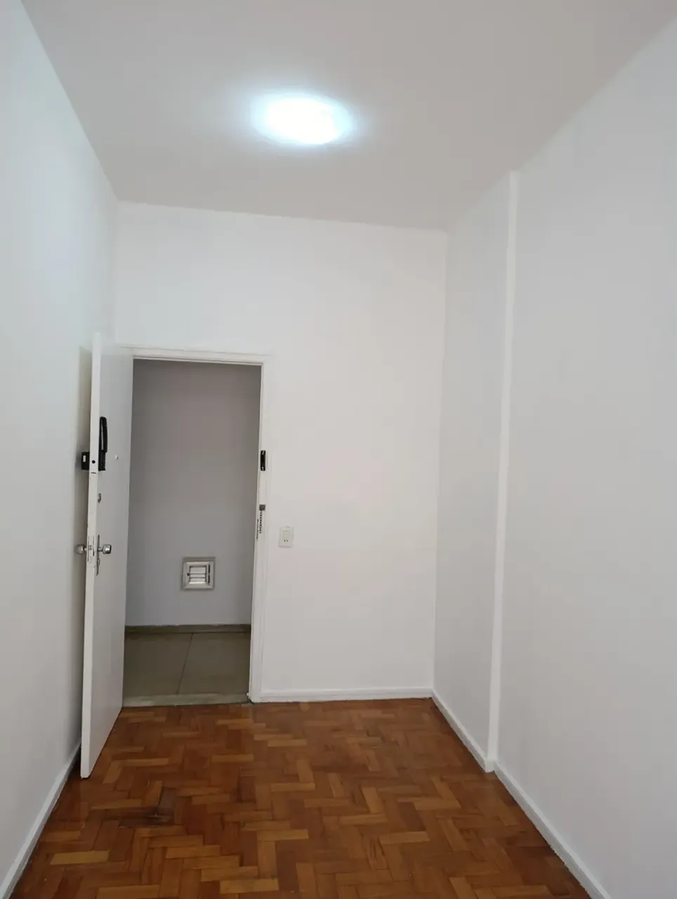 57 m² apartment with 2 bedrooms and 2 bathrooms — photo 16