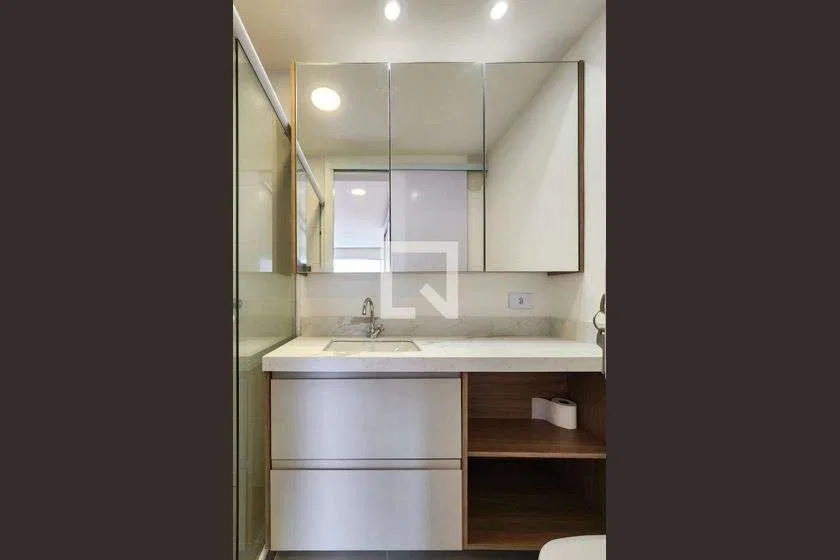 Apartment, 66 m², with a glass-enclosed balcony — photo 23