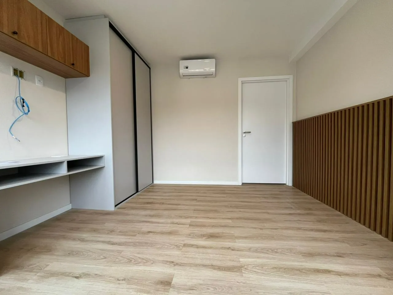 1-bedroom apartment with open-plan kitchen and 70 m² — photo 12