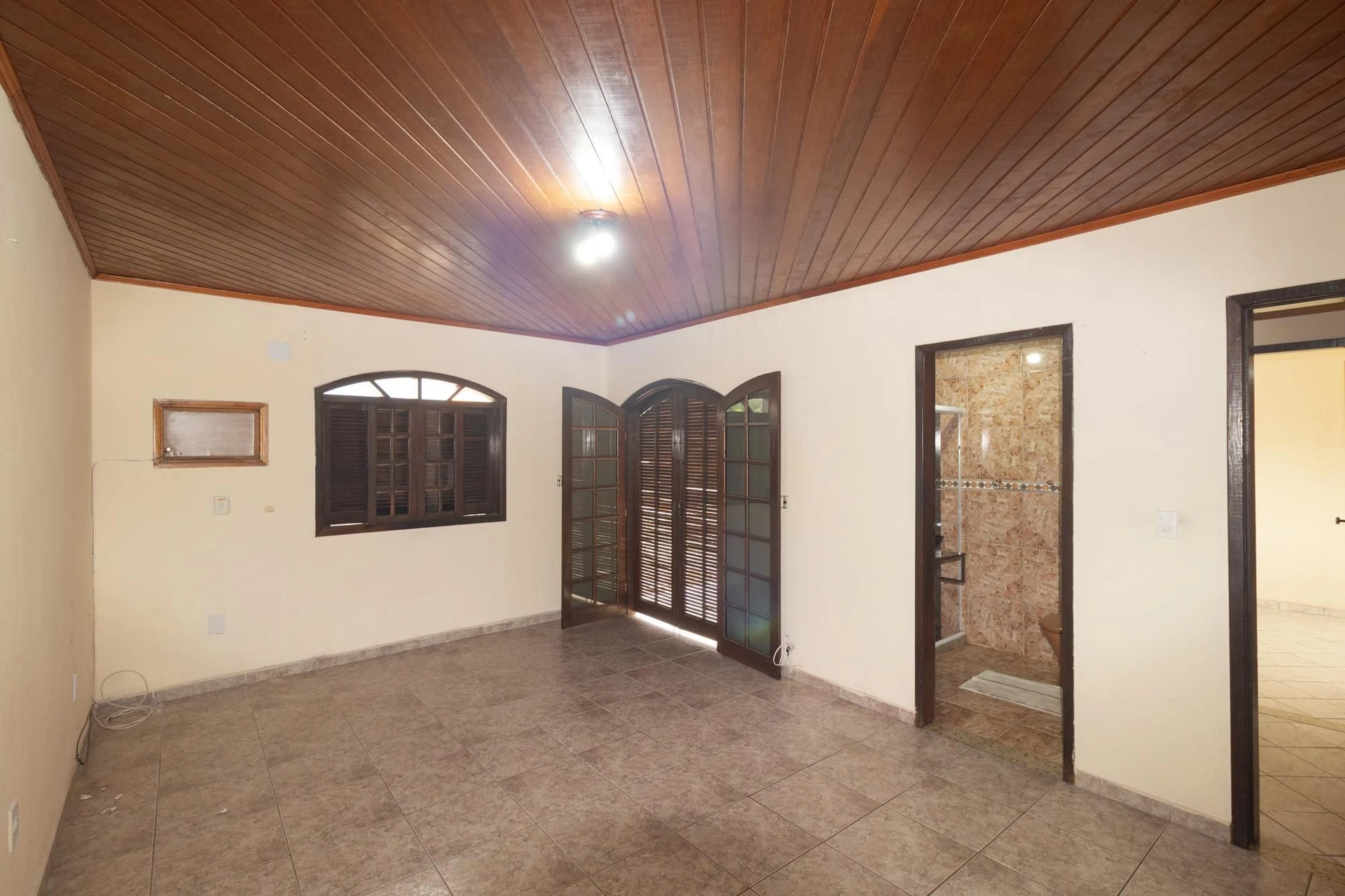 250 m² house with a garden and a mountain view — photo 41