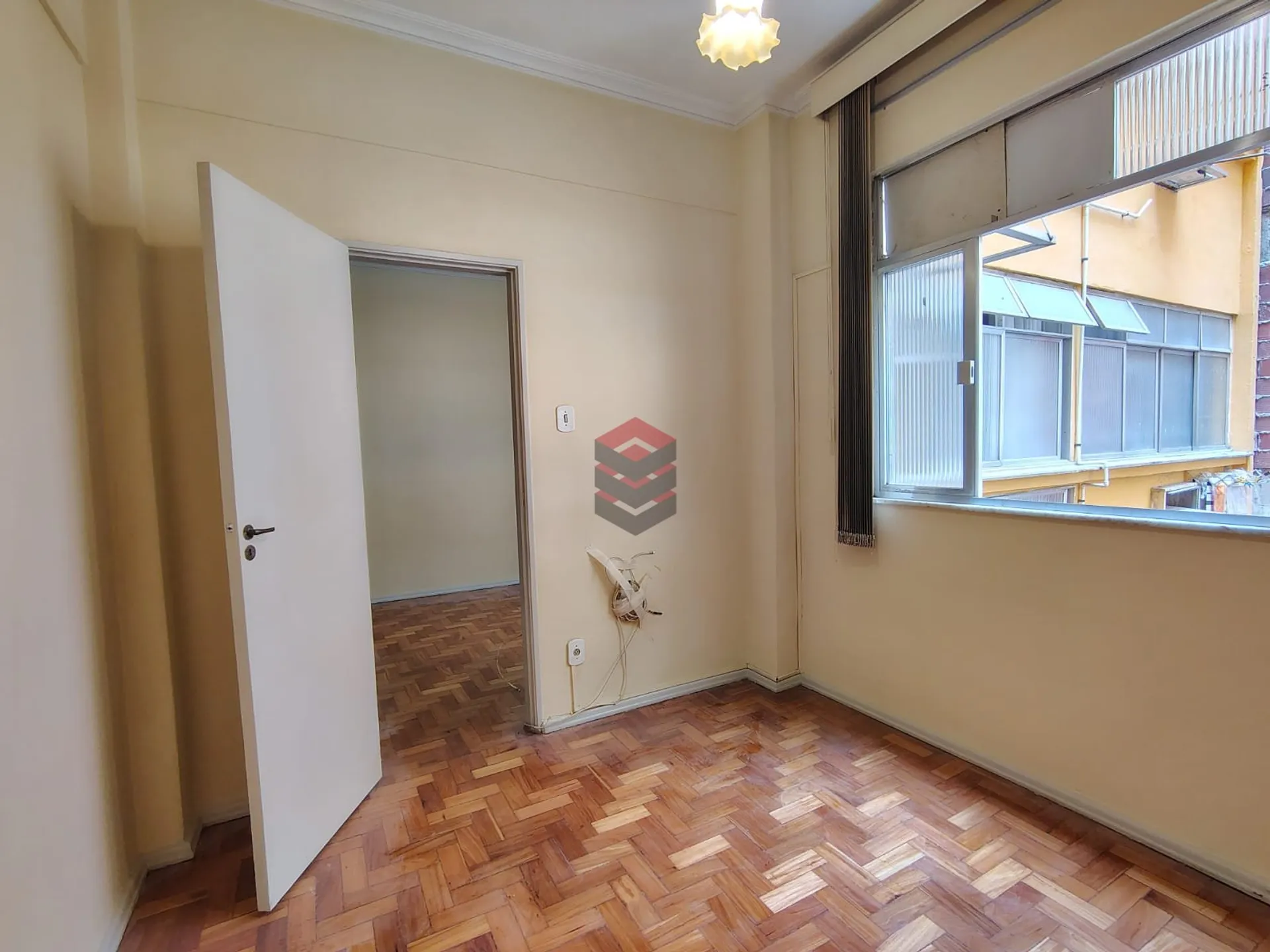 Apartment, 32 m², with wood or laminate floors — photo 14
