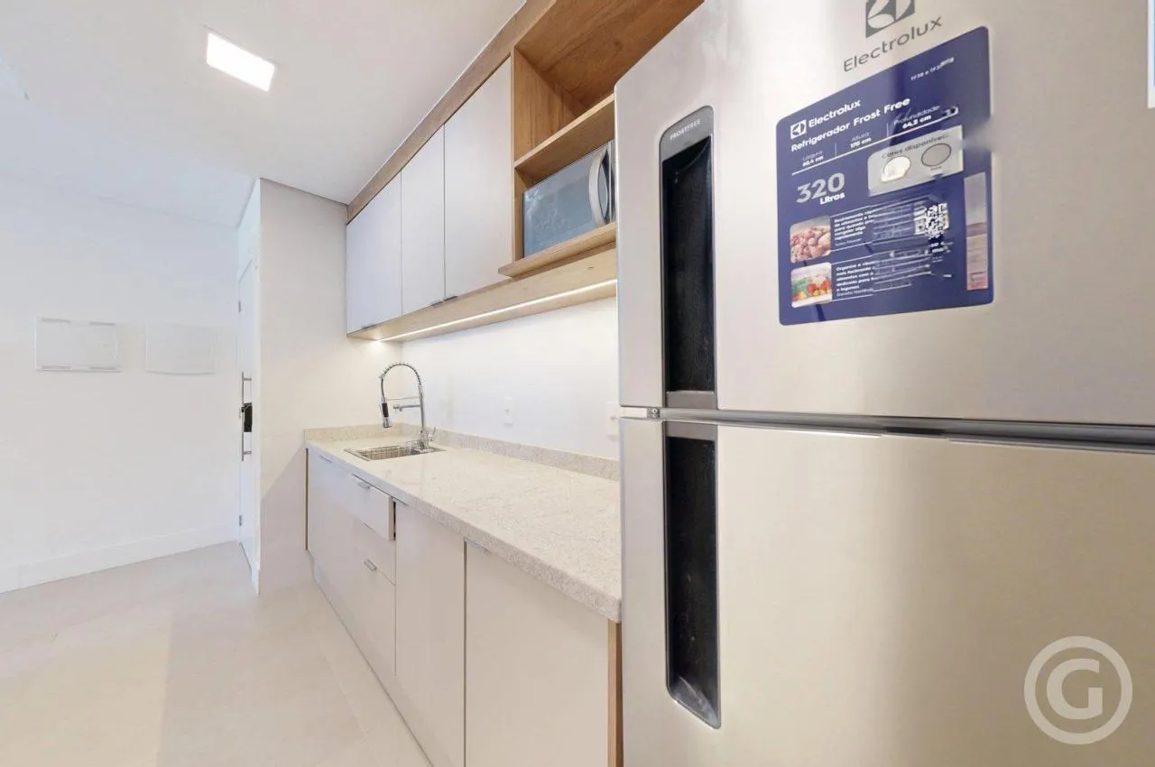 68 m² apartment with 2 bedrooms and 2 bathrooms — photo 2