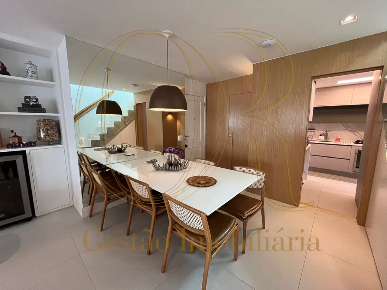 Apartamento mobiliado de 290 m² com 3 quartos e 4 banheiros — photo 9