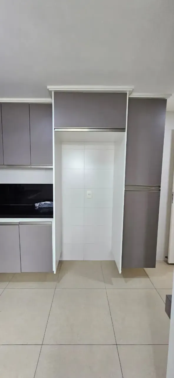 Apartamento con 4 dormitorios y balcón bien cuidado — photo 18