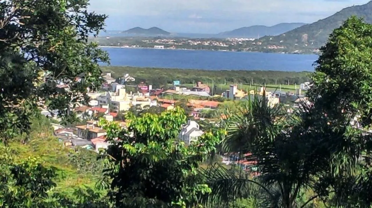 Furnished 2-bedroom apartment 63 m² with balcony — photo 28