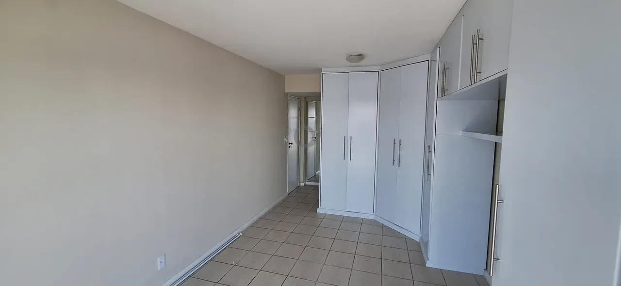 2-bedroom apartment with a water view in Rio de Janeiro — photo 11