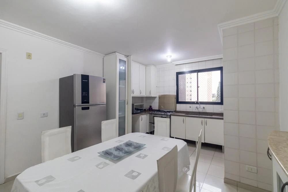 3-bedroom apartment with a washing machine — photo 12