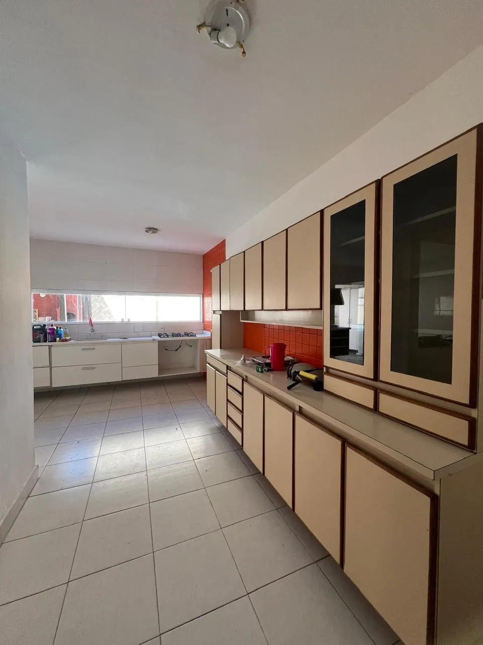 House with 3 bedrooms, 4 bathrooms and 5 parking spaces — photo 19