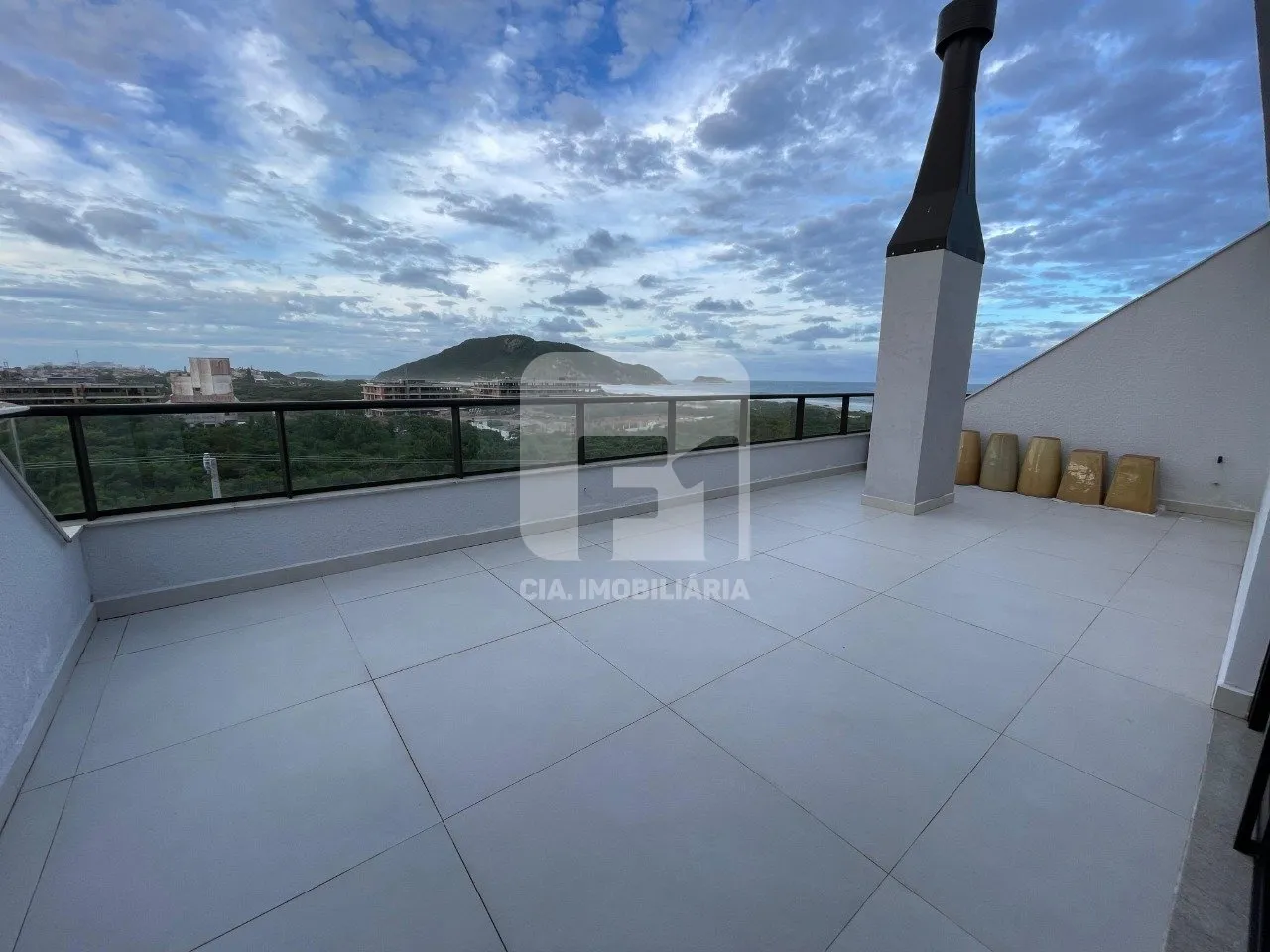Furnished duplex penthouse with 2 bedrooms — photo 3