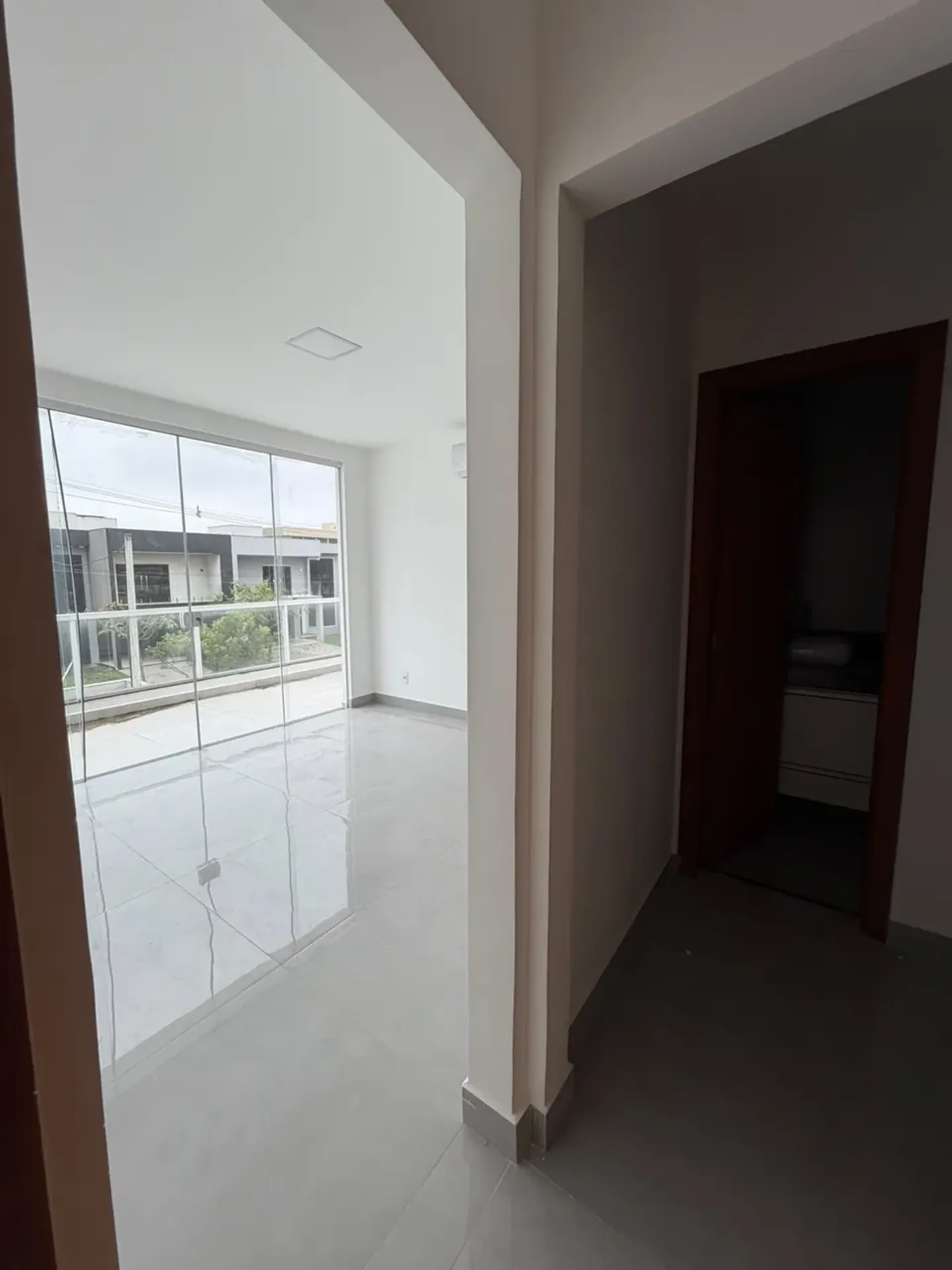 House, 300 m², with a walk-in closet — photo 15