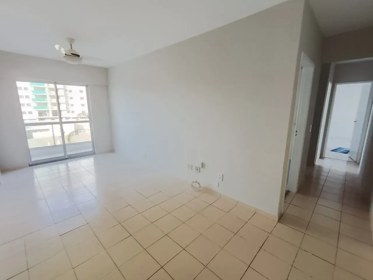 Apartamento com 2 quartos e cozinha fechada com coifa — photo 7
