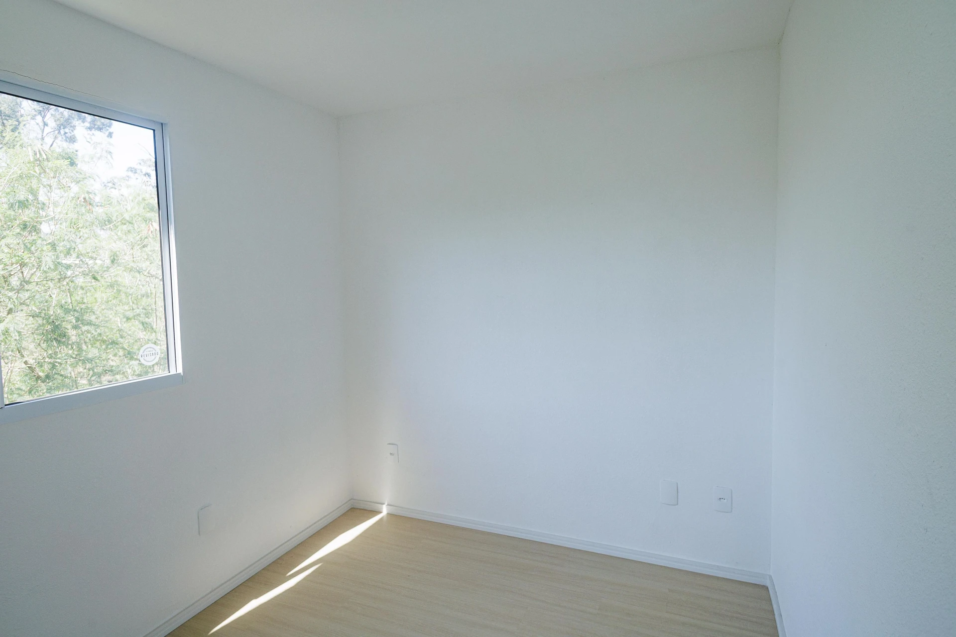 Unfurnished apartment with 2 bedrooms and 1 bathroom — photo 16
