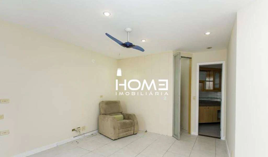 200 m² apartment with 4 bedrooms, 3 en-suite and 2 parking — photo 19
