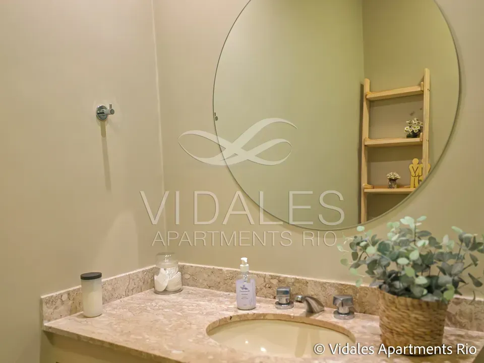 Furnished 715 m² apartment with 4 en-suite bedrooms — photo 97