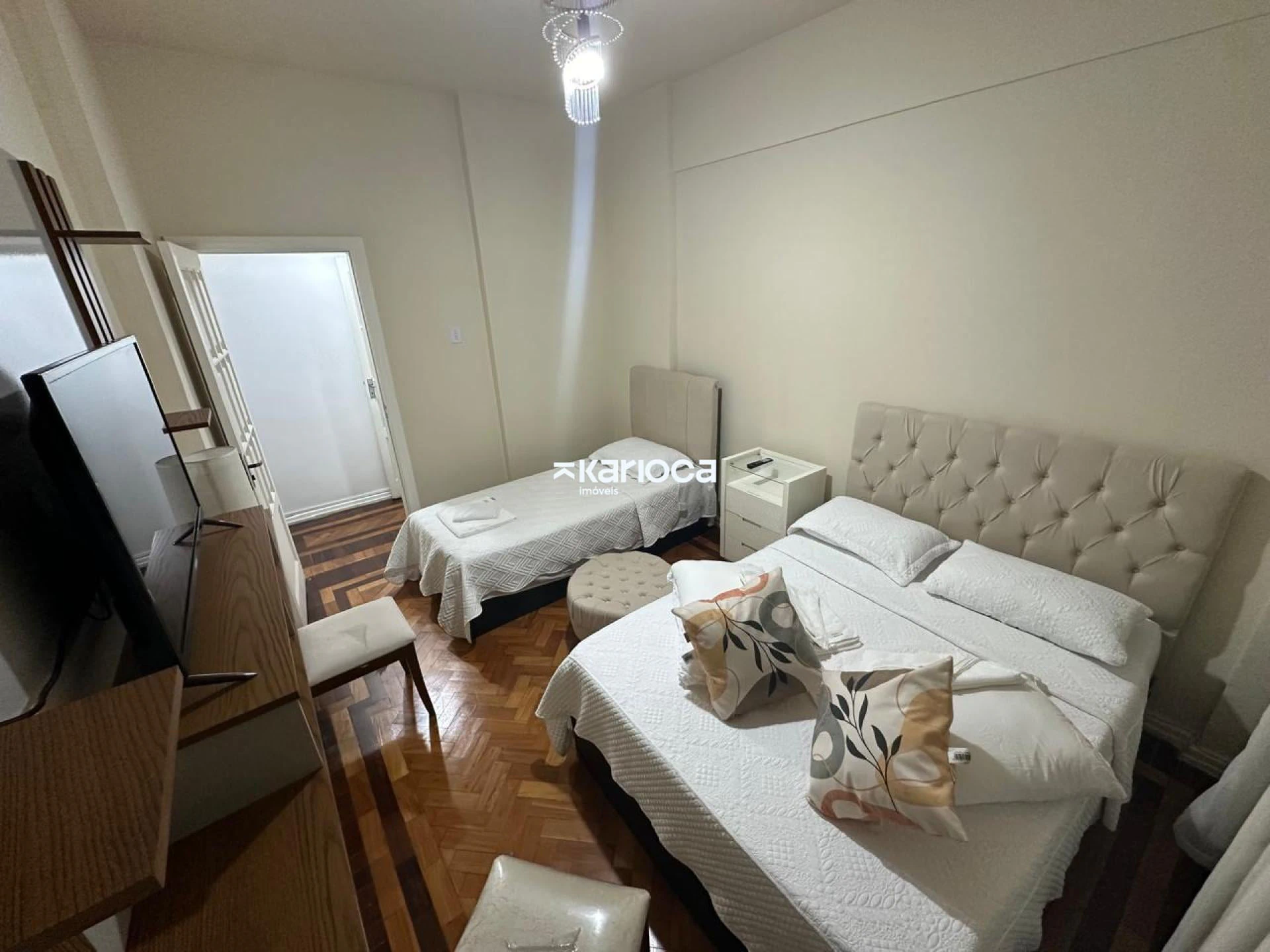 Furnished 4-bedroom apartment with 4 bathrooms — photo 5