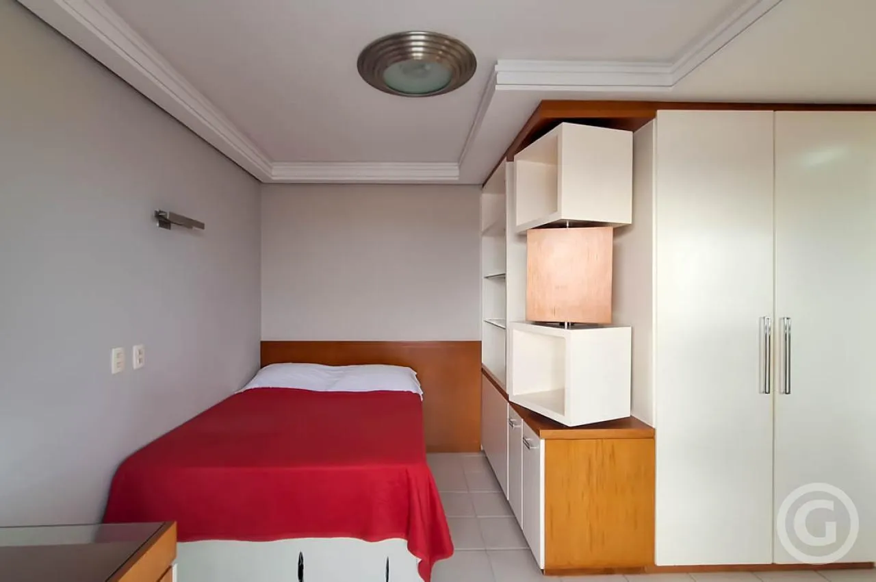 170 m² apartment with open-plan kitchen and gas stove — photo 9