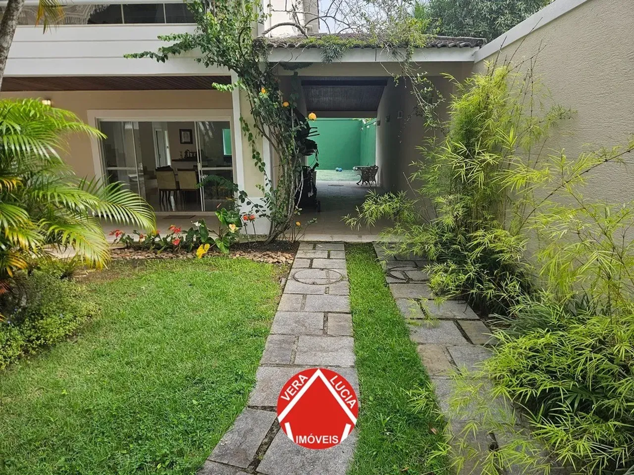 Casa em condomínio com 4 quartos e 5 banheiros — photo 5