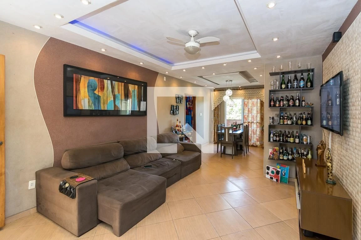 Furnished 227 m² house with a private garden — photo 3