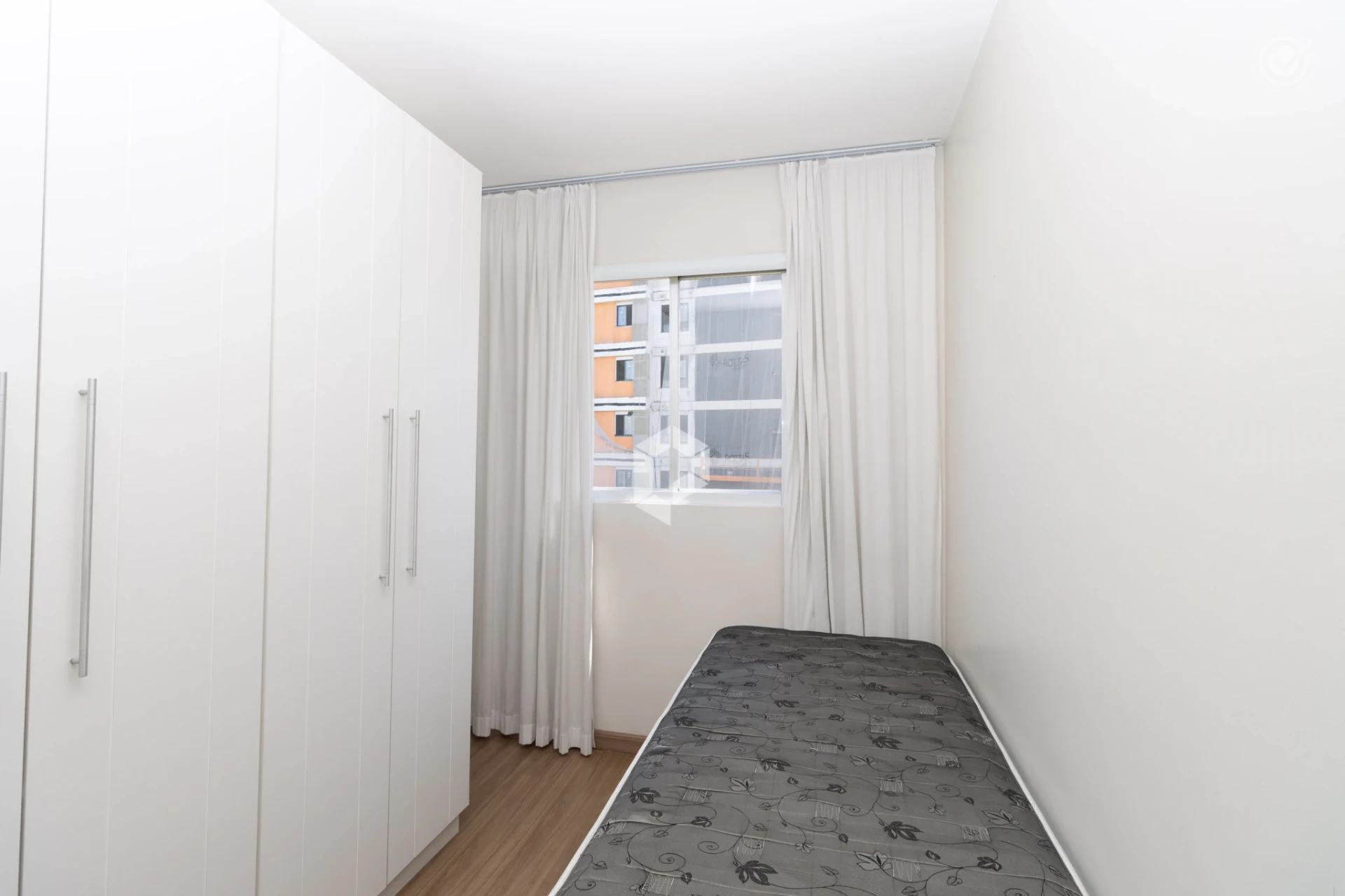 2-bedroom apartment with a washing machine — photo 14