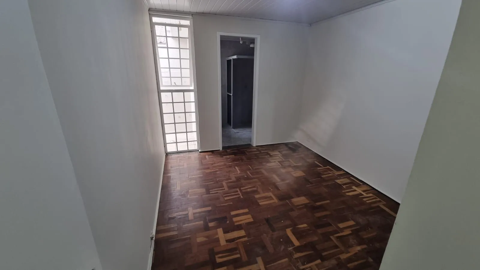 Casa de 4 dormitorios, 2 con baño propio, 220 m², Curitiba — photo 8