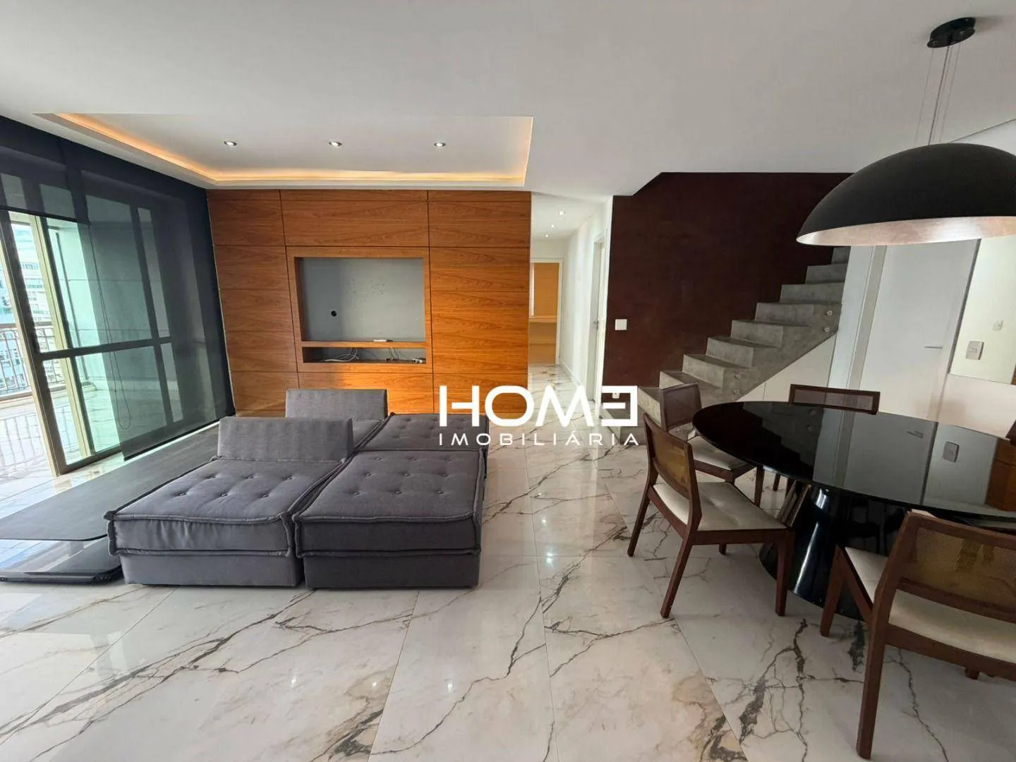 Furnished apartment, 365 m², with floor-to-ceiling windows — photo 13