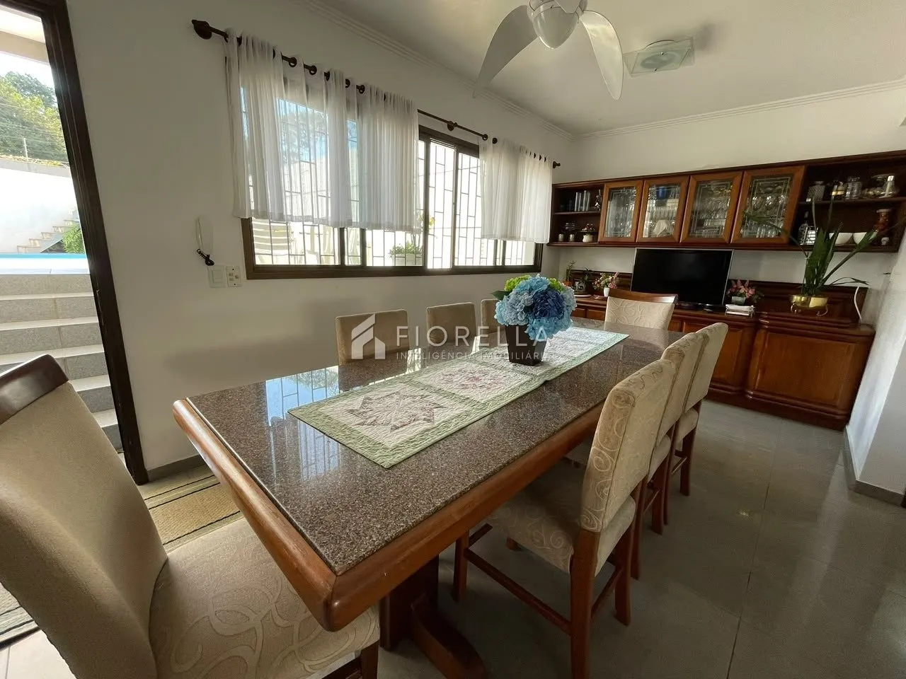 Furnished house, 376 m², with a water view — photo 40