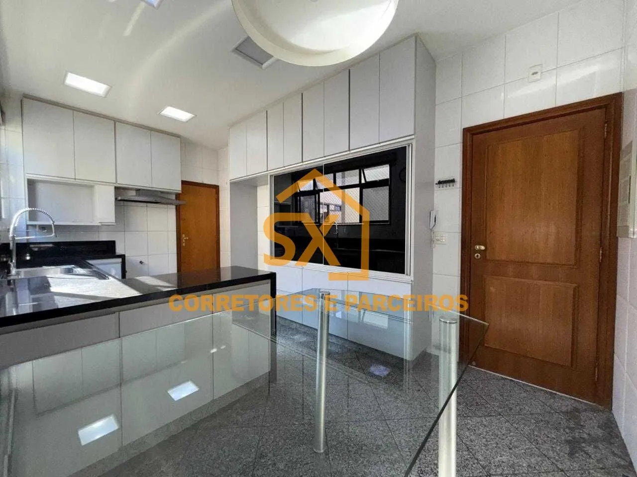 Apartment with 4 en-suite bedrooms and 210 m² gas kitchen — photo 8