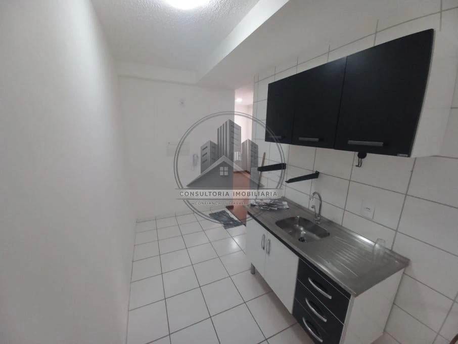 Apartamento de 1 quarto com piso de madeira ou laminado — photo 6