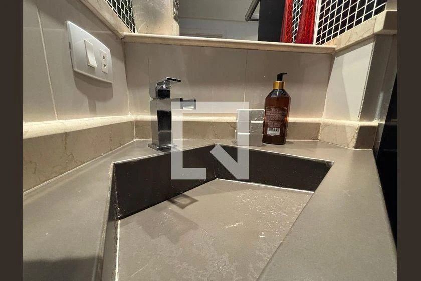Furnished 85 m² apartment with 1 bedroom and 2 bathrooms — photo 37