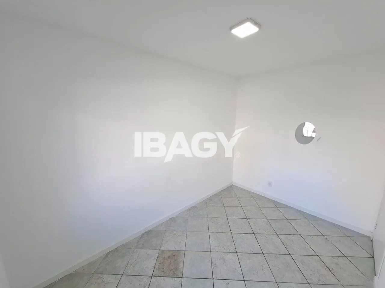 Apartamento sin amueblar de 2 dormitorios y 58 m² — photo 8