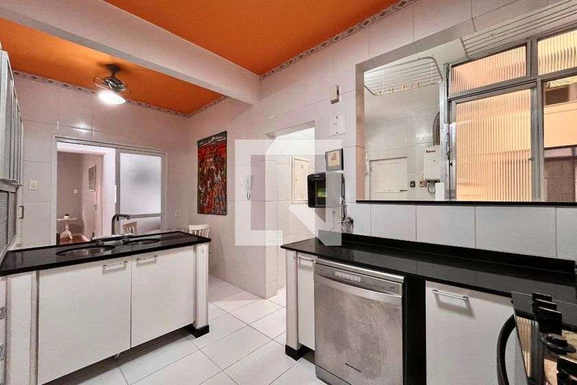 3-bedroom apartment with 301 m² and no parking — photo 28