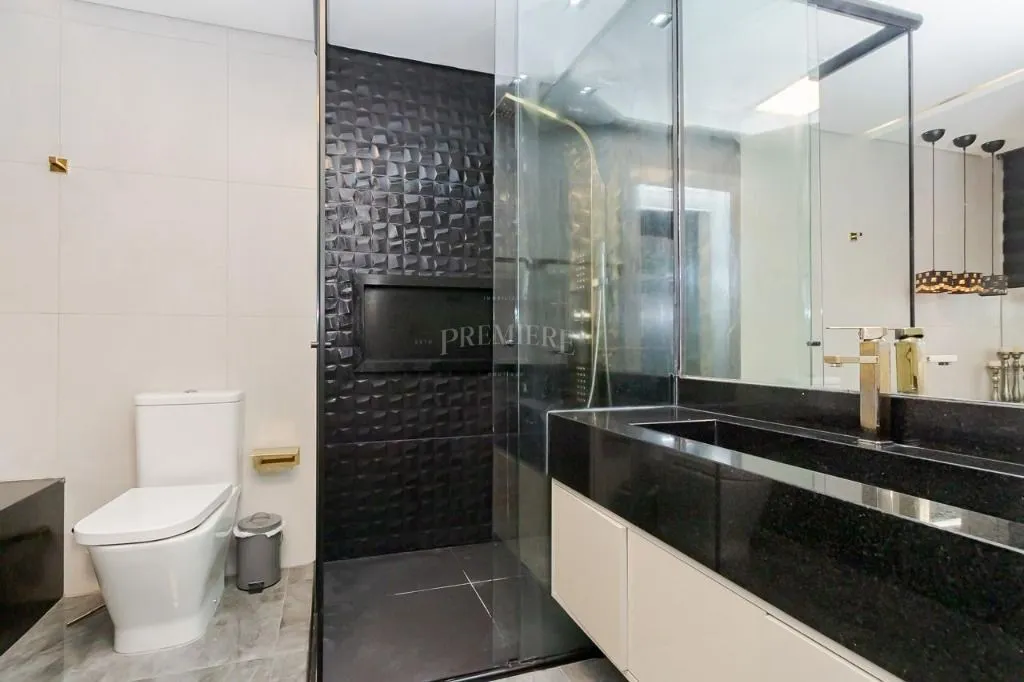 4 en-suite bedroom house with 5 parking spaces — photo 34