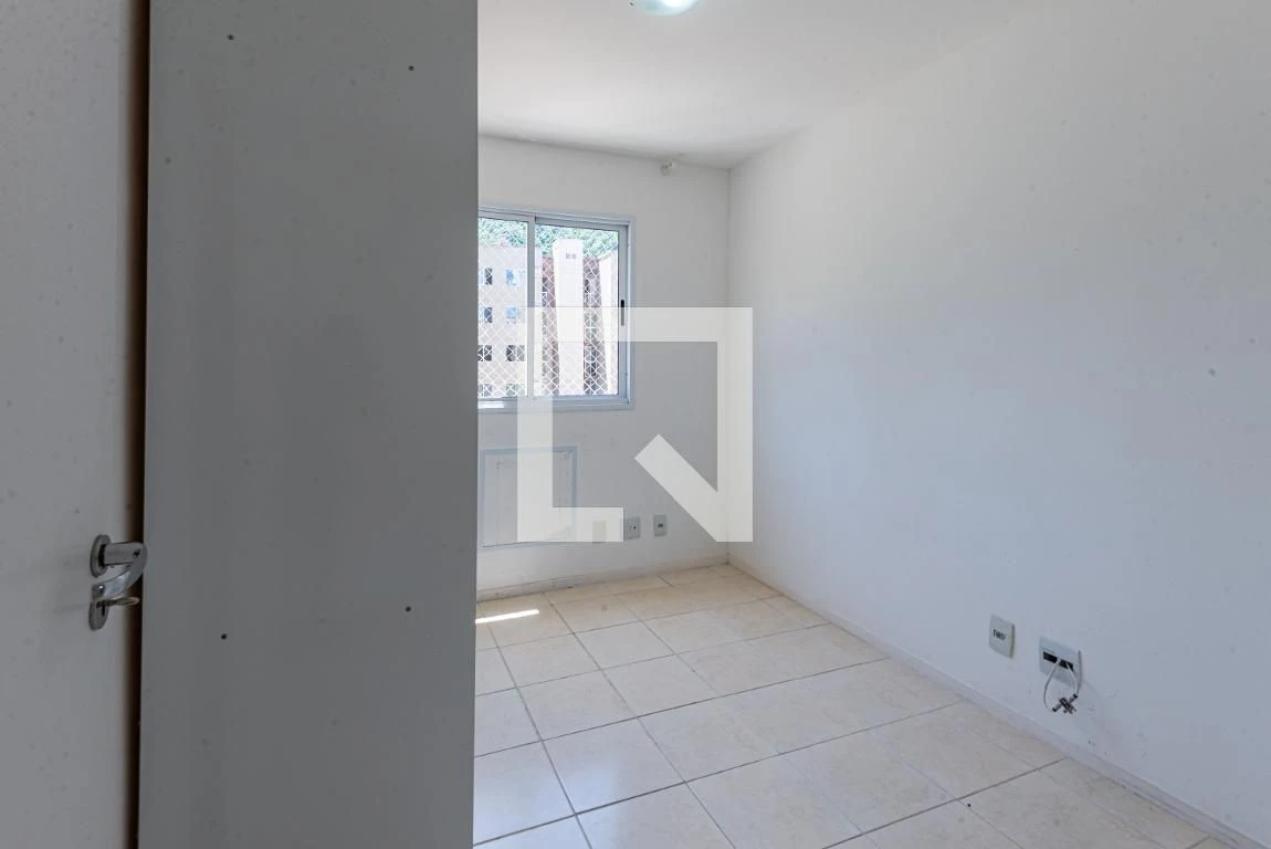4-bedroom apartment with a mountain view in Rio de Janeiro — photo 15