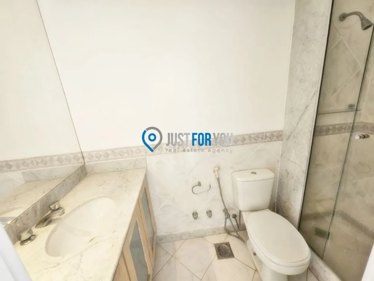 Casa com 4 dormitórios, 5 banheiros e 3 vagas — photo 7