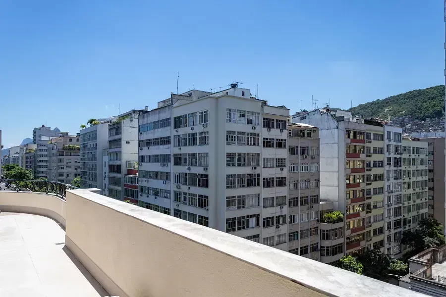 Unfurnished apartment with 3 bedrooms and 3 bathrooms — photo 16
