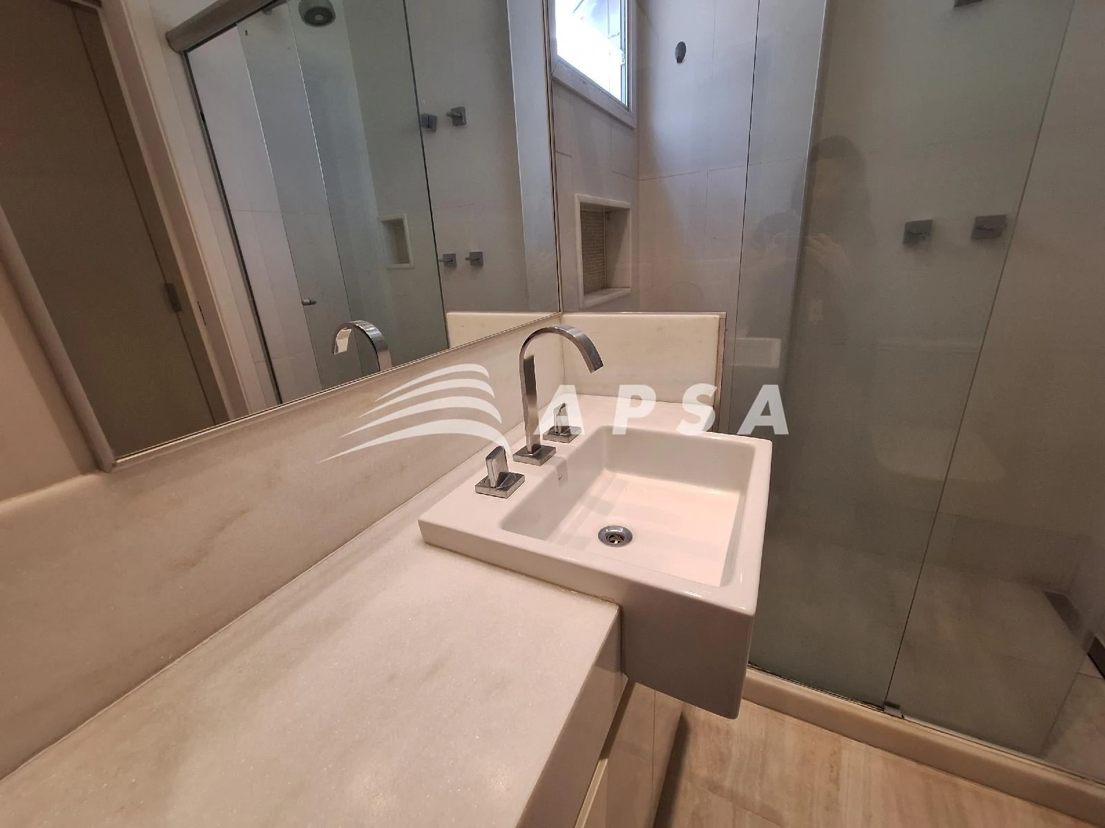 Apartment, 96 m², with a glass-enclosed balcony — photo 8