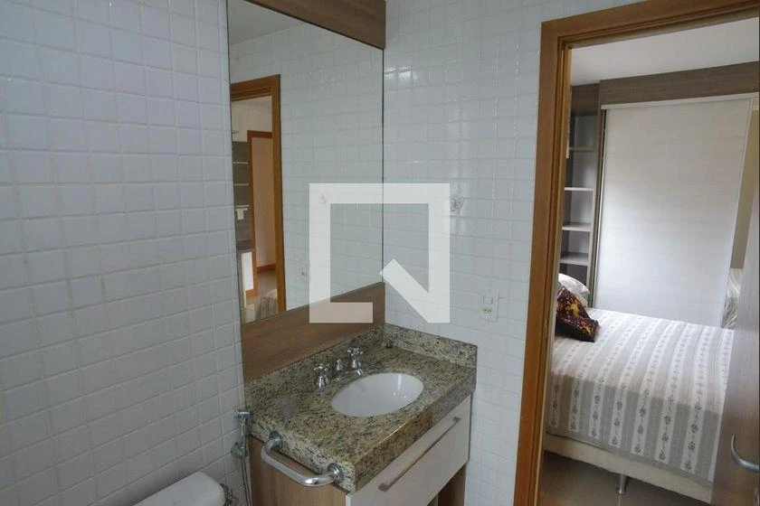 Glass-enclosed balcony in a 4-bedroom apartment, 233 m² — photo 47